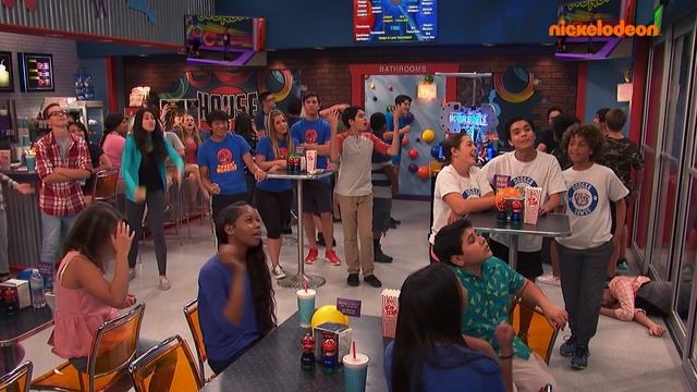 Henry Danger | Le ballon prisonnier, jeu TRÈS DANGEREUX | Nickelodeon France смотреть онлайн