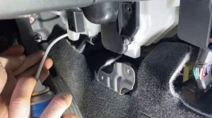 Чистка кондиционера пенным очистителем в Митсубиси Аутлендер 3 /Пенный очиститель кондиционера