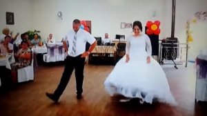 Танец отца и дочери на свадьбе