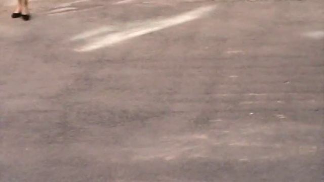 Как вам 2 девочка которая поет в синем платье песню будет первый звонок смотреть онлайн