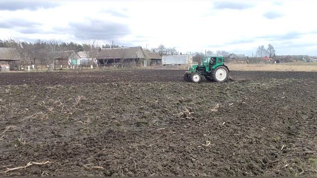 Открытие сезона 2023 трактором Т40АМ. ВЕСЕННЕЕ БОРОНОВАНИЕ смотреть онлайн