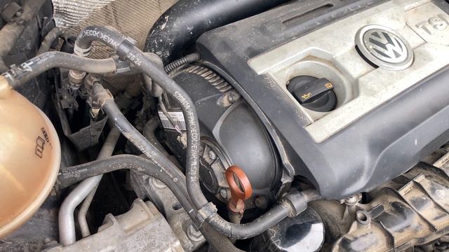 Двигатель CCTA 2.0 TSI VW Tiguan 2013 Работа на холодную и странный глухой звук смотреть онлайн