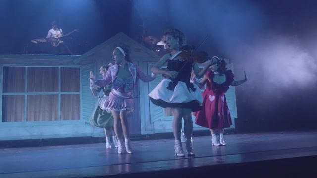 Lindsey Stirling - Sleigh Ride (Tour Edition) смотреть онлайн