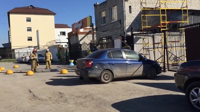 Пожар! Горит машина! Тюмень 19.05.2016г смотреть онлайн