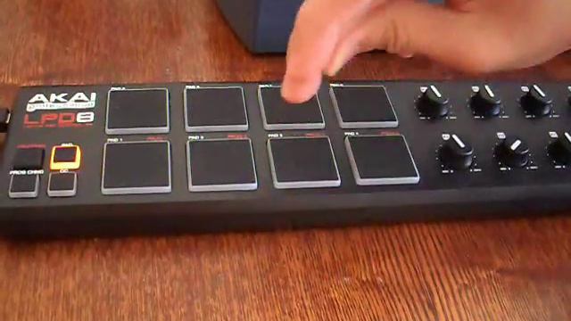 QualityD создание бита (Creating a bit).wmv смотреть онлайн