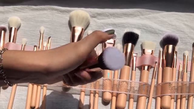 набор кистей для глаз и лица Beili смотреть онлайн