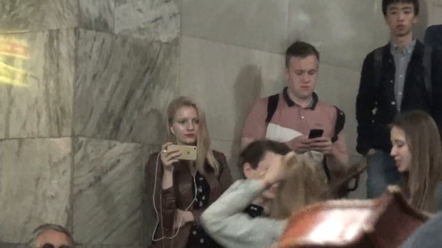 5-8 Музыка в метро - Владимир Семибратов - 4 июля 2018 - Глобальная волна