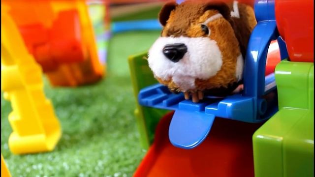Smart Wheels City: Zhu Zhu Pets in "Zhu Zhu-Pult"! (Smart Wheels Race & Play Adventure Park) смотреть онлайн