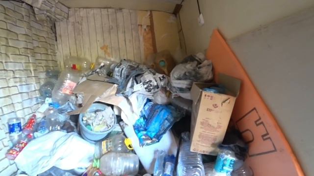 БАБУШКА ЧУТЬ НЕ ЗАПЛАКАЛА ОТ ОДИНОЧЕСТВА🥺БАБУШКА С ДОБРЫМ СЕРДЦЕМ БЫЛА РАДА ПРОСТОМУ ЧАЙНИКУ смотреть онлайн