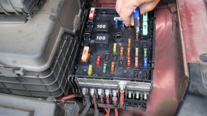 VW TIGUAN ECU ECM ENGINE COMPUTER FUSE LOCATION REPLACEMENT | VW TIGUAN NOT START