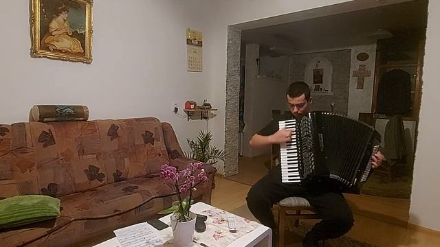 Medeno kolo(Lj.Pavković)-Nikola Macura смотреть онлайн