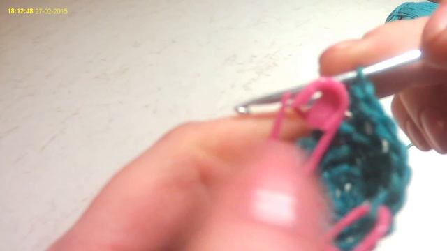 Как связать носочки крючком (вяжем мысок). How to tie a hook socks (knit toe). смотреть онлайн