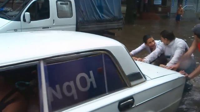 В Одессе дождик моросит смотреть онлайн