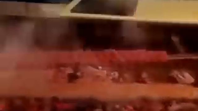 Турецкий повар-мачо готовит мясо. Турецкий мачо мясник | Nusret instagram videos смотреть онлайн