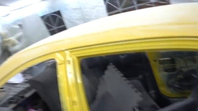 Pt.6 Turbo Honda CIvic Build - FIRST LOOK OUTSIDE! + Cutting and Buffing! смотреть онлайн