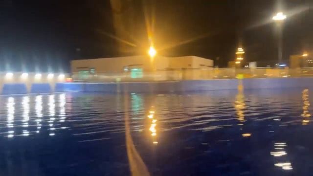 24 HOUR OVERNIGHT WATERPARK CHALLENGE! смотреть онлайн