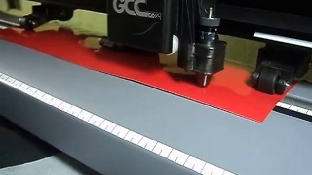 Test Cut pakai Oracal 651 tinggi objek 1 cm смотреть онлайн