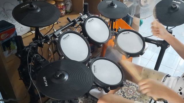 「mayday,mayday」- Tsunomaki Watame [drum cover] смотреть онлайн