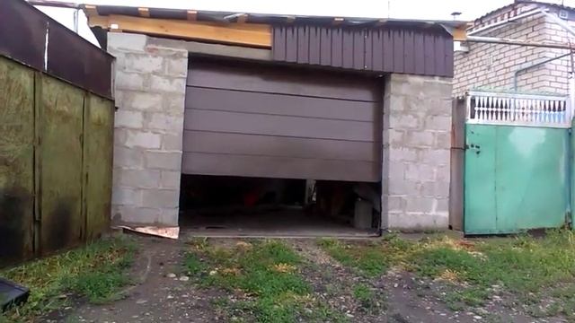 Секционные ворота своими руками, вид снаружи. смотреть онлайн