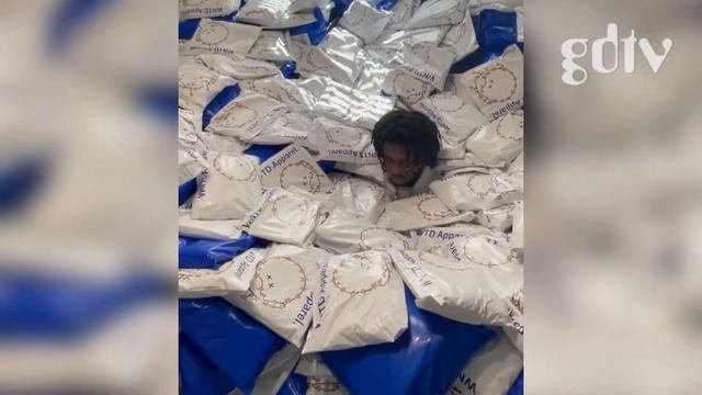 BLUBOY Drowning In Orders смотреть онлайн