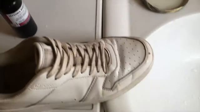 Как отмыть белую обувь смотреть онлайн