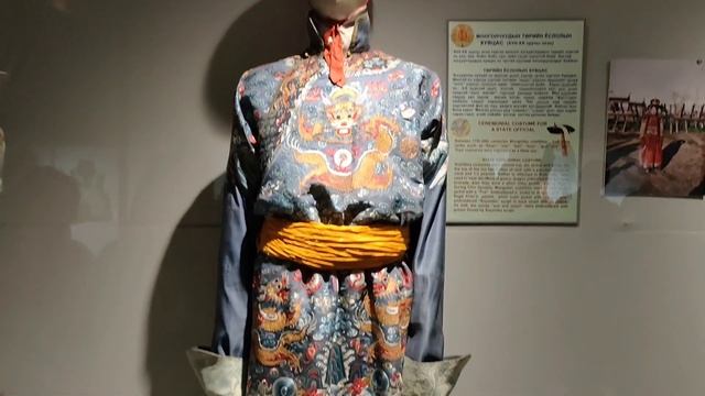 Монгольский национальный музей в городе Улан Батор смотреть онлайн
