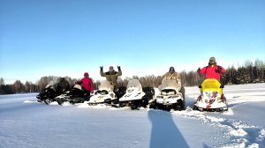 Закончились новогодние праздники и мы снова летим в тайгу на снегоходах! Стелс, БРП, Тайга!!!