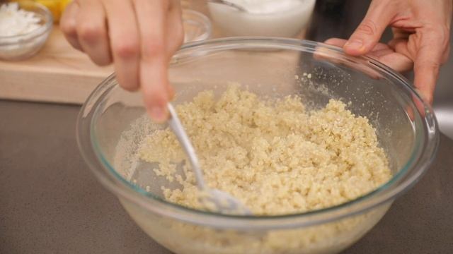 How To Make Breakfast Quinoa Oatmeal | 4 Ways