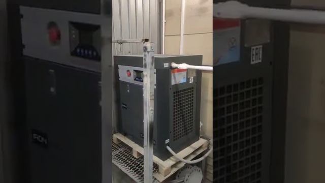 Винтовой компрессор Ironmac IC 10/8 смотреть онлайн