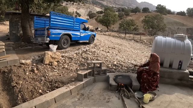 The documentary of Sajjad's life in Iran 2023: Sajjad's farm with brick platforms is taking shape смотреть онлайн