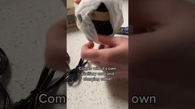 Retro Bluetooth Speaker! смотреть онлайн