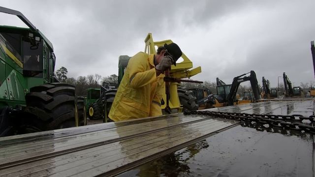 Дальнобой США. Трактора. Разгрузка. смотреть онлайн