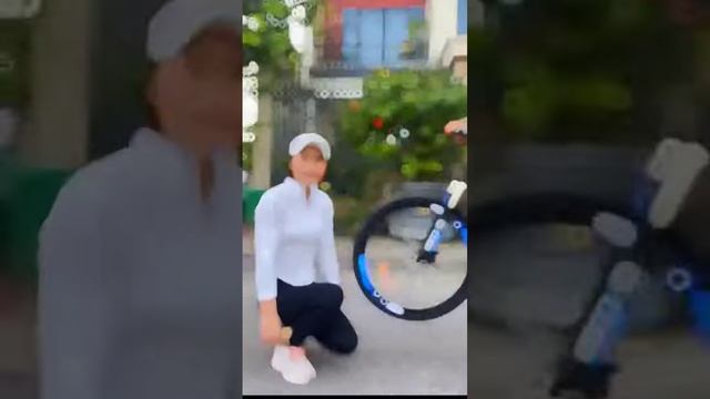 Super beautiful mechanical wheel bike video#shorts# respect смотреть онлайн