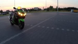 Kawasaki ZZR 1400 TOP SPEED
