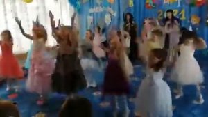 Танец на выпускной Вечный двигатель