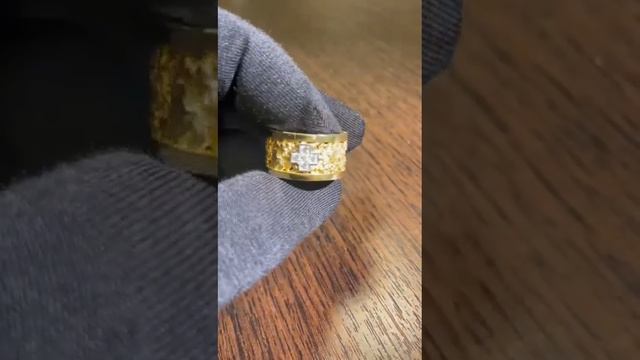 Венчальное кольцо из золота с бриллиантами "Лоза с Крестом" смотреть онлайн