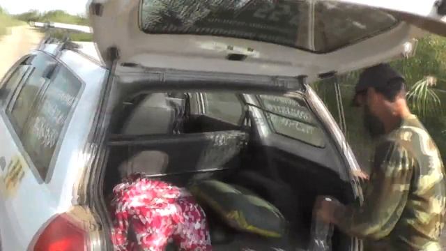 По 2-3 карася (по нашим меркам -большого), в подарок. 10. 08. 2019 смотреть онлайн