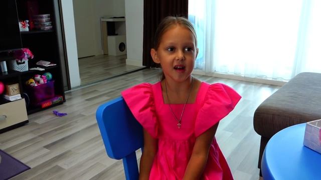 Амелька помогает Оливке собраться на СВИДАНИЕ к Алексу! смотреть онлайн