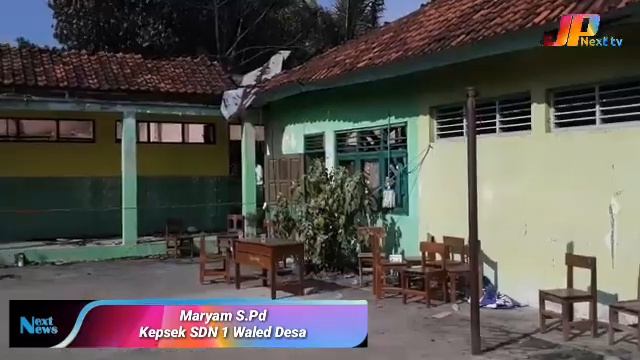 API LUDESKAN TUJUH KELAS DI SDN 1 & SDN 2 WALED DESA, INI HARAPAN KEPSEK смотреть онлайн