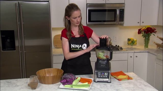 Nutri Ninja® with Auto-iQ™ System Demo & Recipe: Ninja Salad смотреть онлайн