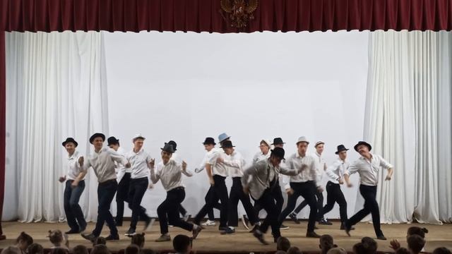 Танец со шляпами. смотреть онлайн