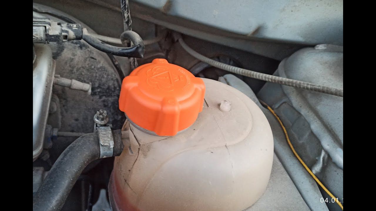 Неисправности крышки расширительного бачка Рено часть 1. смотреть онлайн
