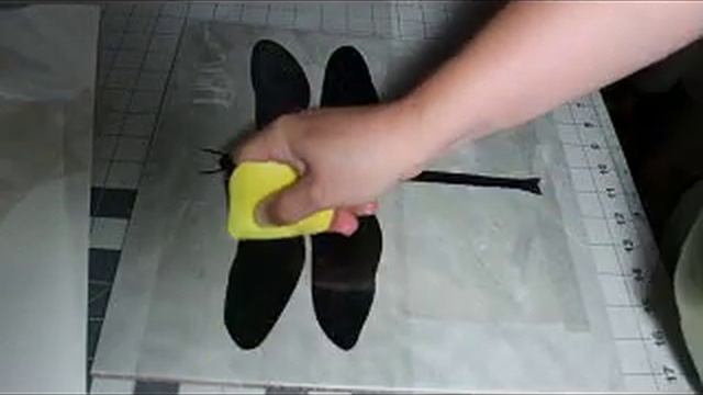 Oracal 631 651 Vinyl on tile & making it STICK Brother ScanNCut Jen Blausey смотреть онлайн
