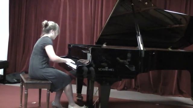 Sveta plays piano смотреть онлайн