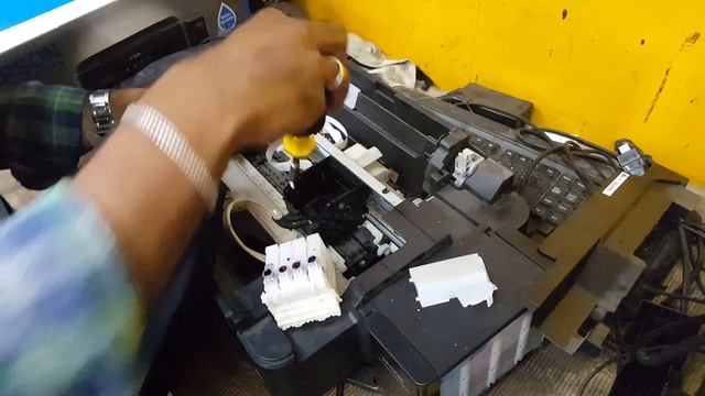 2 Ways To Clean Epson L360 Printer Head Manually // Epson L360 Head Remove And Clean