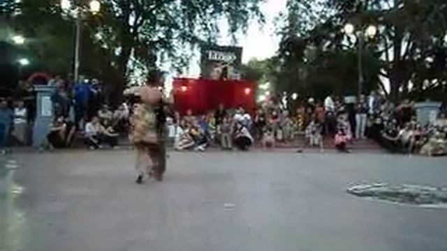MILONGA EN PLAZA YUNGAY ( 25/11/2012 ). смотреть онлайн