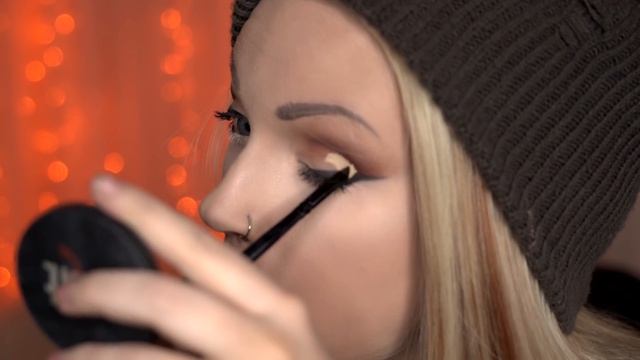 1 Minute Makeup Tutorial: Easy Defined Cut Crease смотреть онлайн