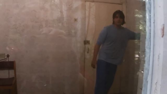 ПСИХУШКА - АГРЕССИВНЫЙ ПАЦИЕНТ ЛОМАЕТ РЕШЁТКУ смотреть онлайн