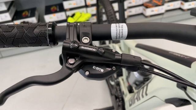 GIANT STANCE E+1 2021: BATTERIA MAGGIORATA E UN GRAN DIFETTO... смотреть онлайн
