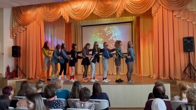 Флешмоб на 8 марта смотреть онлайн